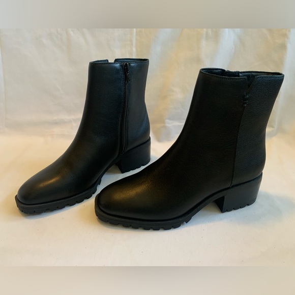 NWOB CROWN VINTAGE BLACK LEATHER ANKLE SIDE-ZIP BOOTS IN SIZE 6M - Picture 11 of 15